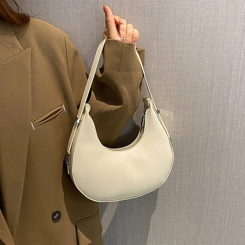 Women's Underarm Bag Luxurious - Luxury Bags Collection recension och pris