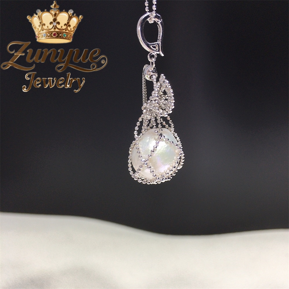 Baroque Freshwater Pearl Lucky - Luxury Bags To Sell recension och pris